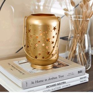 Gold star lantern